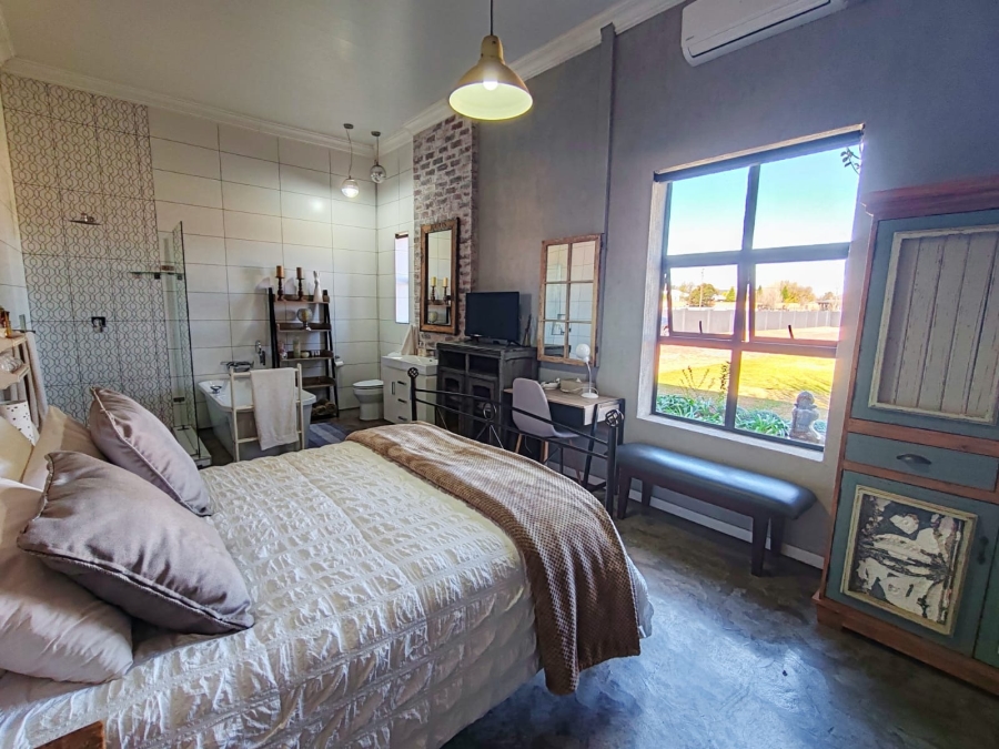 3 Bedroom Property for Sale in Grimbeeck Park North West